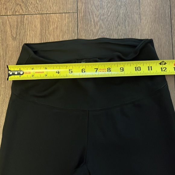 White House Black Market thick black legging XS - Picture 3 of 4